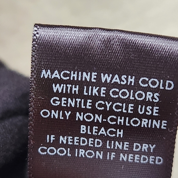 Torrid Top Womens 3X Plus Black Single Cold Shoulder Asymmetrical Rayon Stretch - Picture 5 of 9